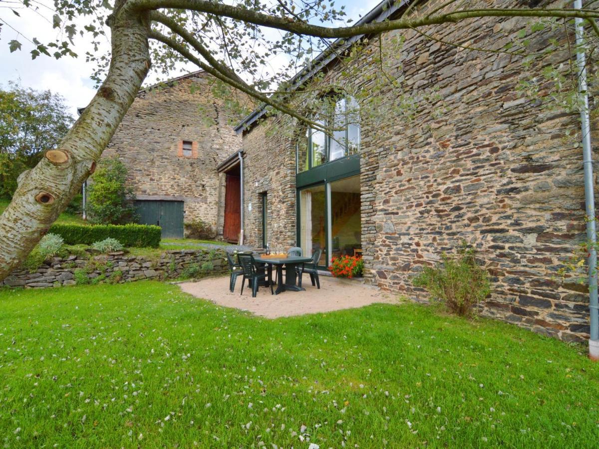 Comfortable Cottage In Neufmoulin With Meadow View Houffalize Room photo